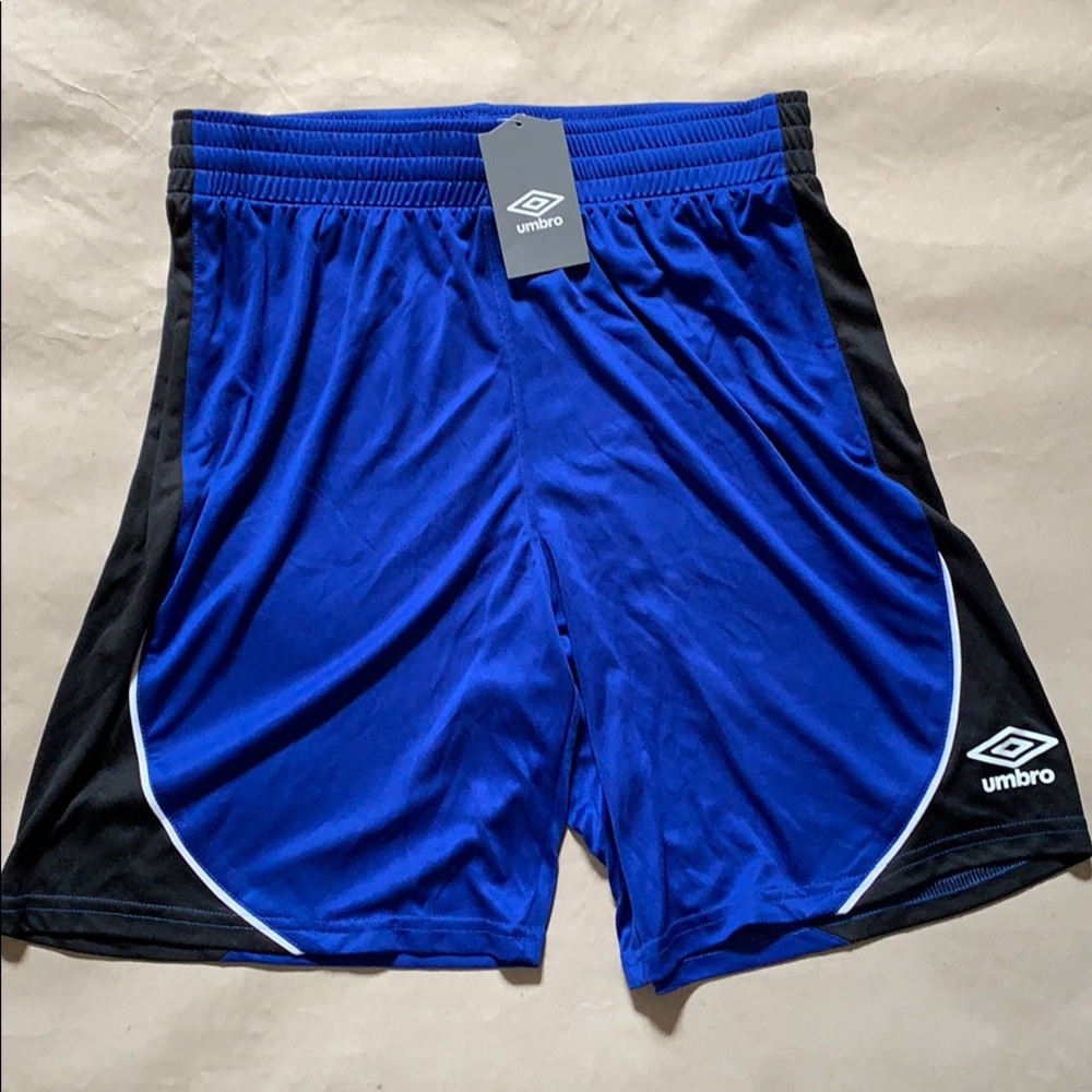 Men’s Umbro shorts size medium